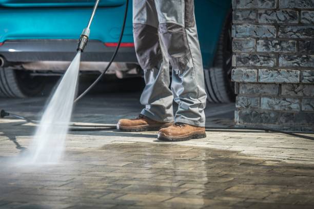 Best Gas Station Cleaning  in Laurium, MI